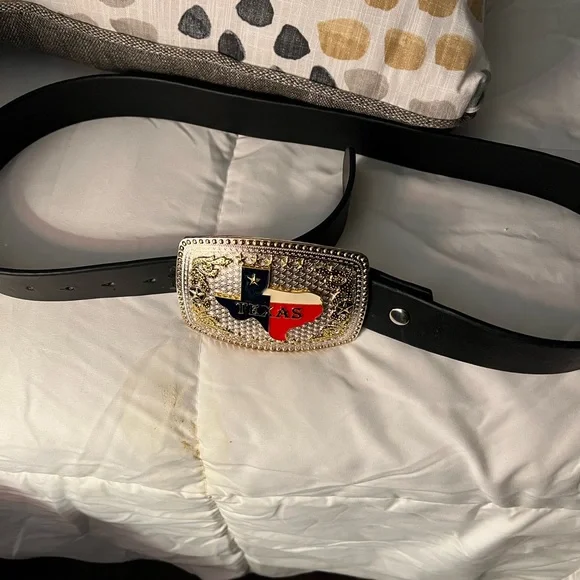 Large Texas Belt with Buckle - Picture 2 of 4